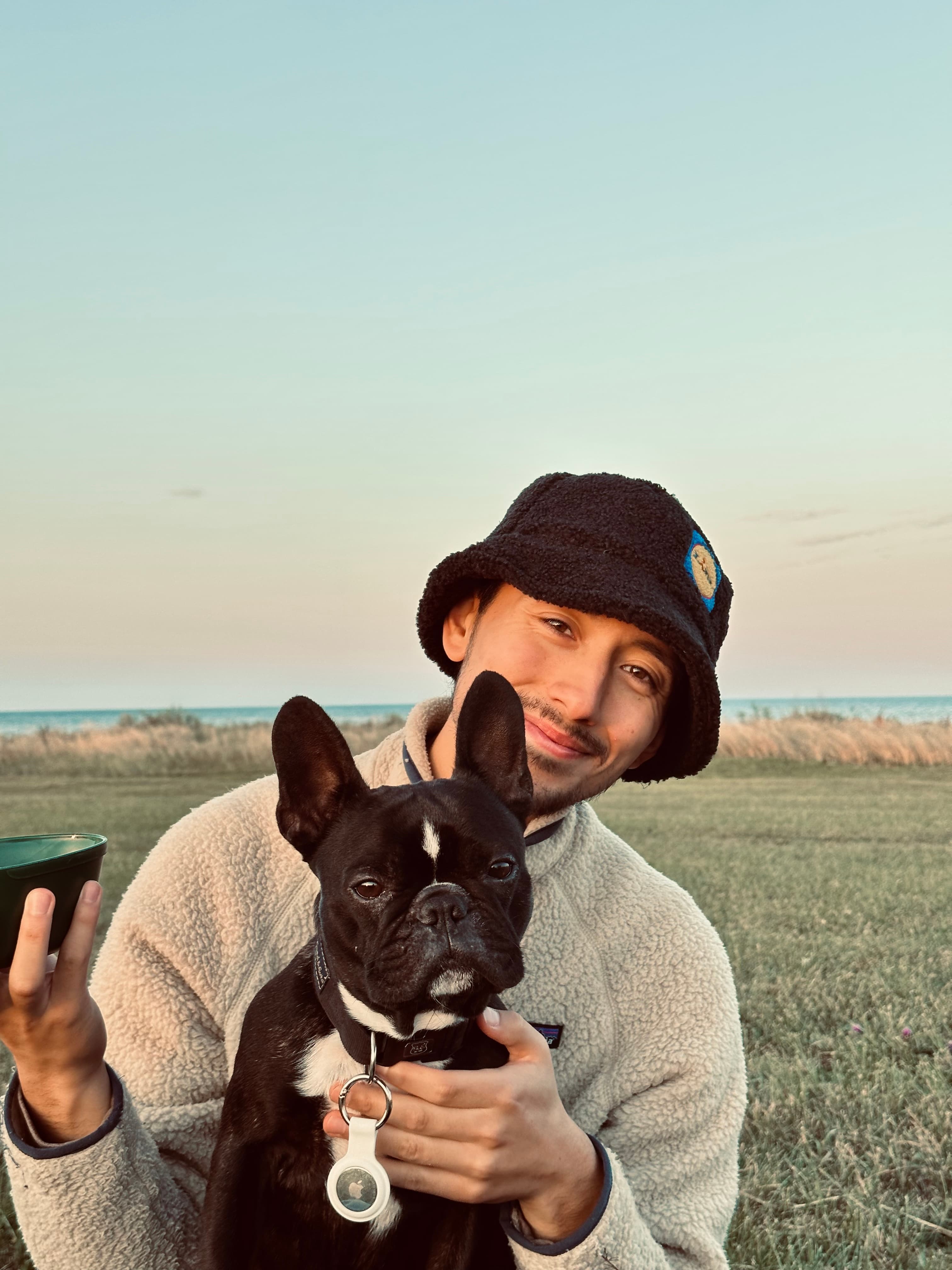 https://a.storyblok.com/f/236174/3024x4032/930fc54a66/charlie-and-andreas.webp